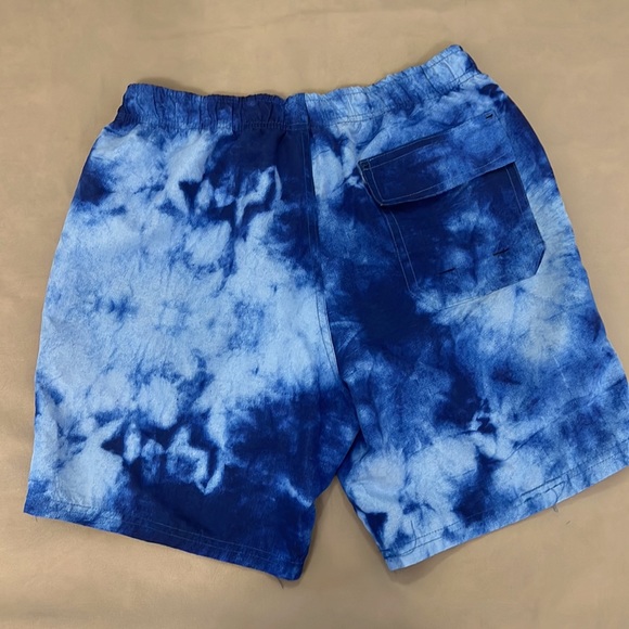 U.S. Polo Assn. Men's Tie Dye Swim Shorts - Picture 5 of 6